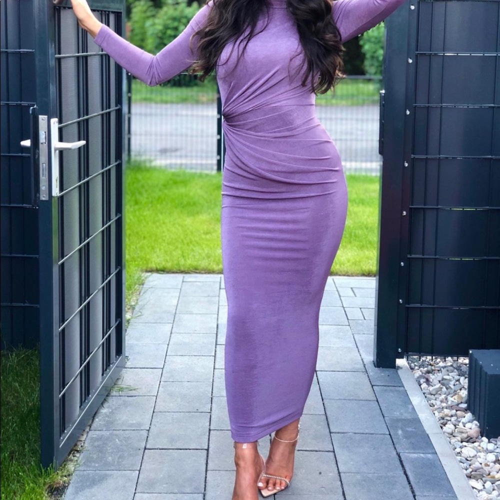 Very classy long purple high neck dress!